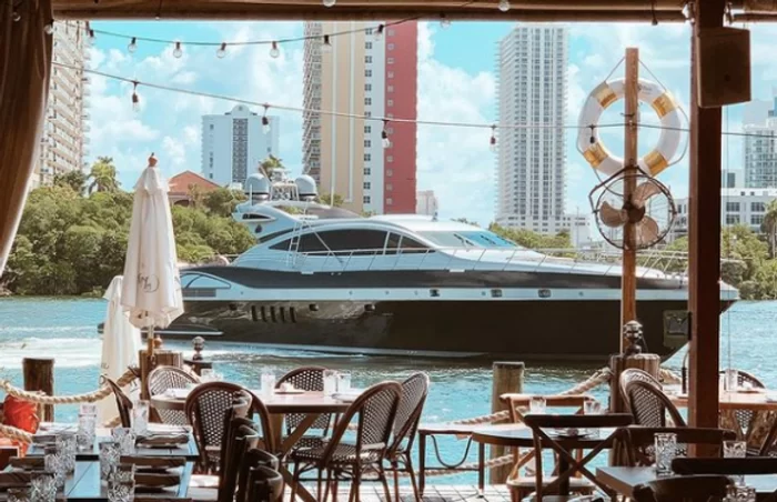 Lique Restaurant