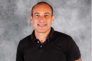 Dr. Vlad Detinich, DMD