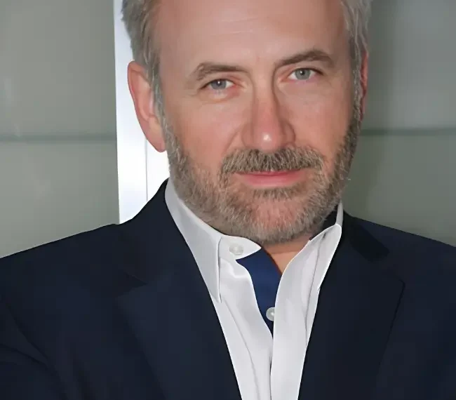 Dr. Julian Lender
