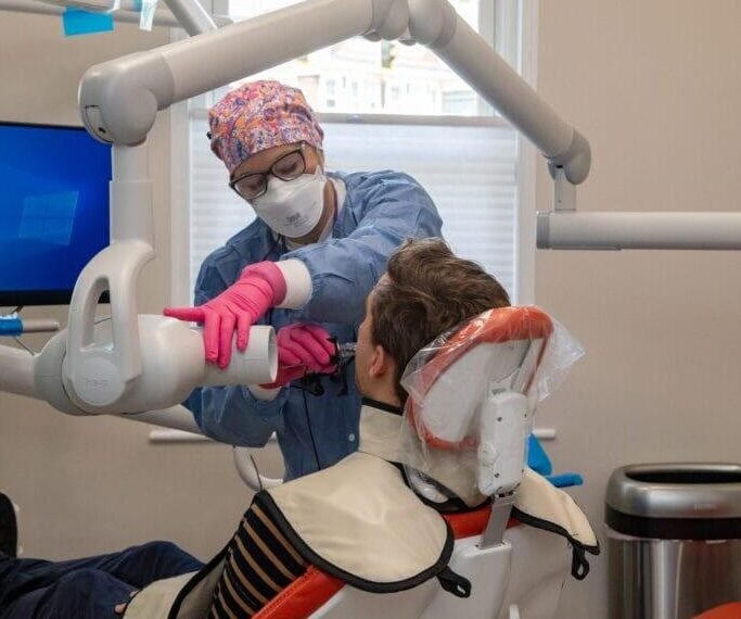 X-rays_top-left-1024x683-square-628f0bf4b94139ca690e747ef23af040-71ih0o26ja94