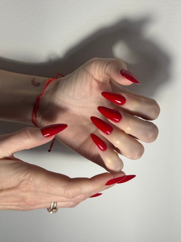 16.19 Beauty Bar/ Russian Manicure & Lash Extension