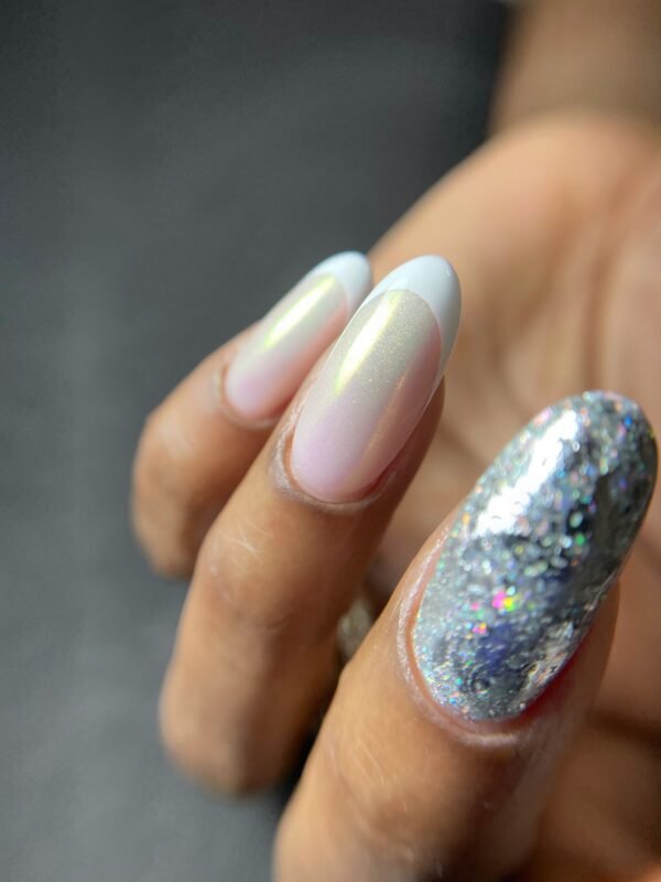 Alisa SNK russian manicure