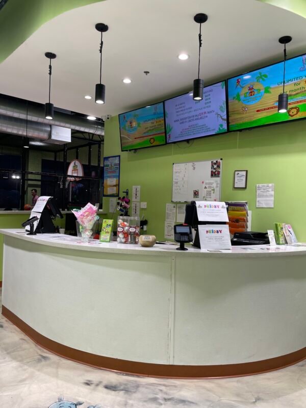 Flippo’s Hallandale
