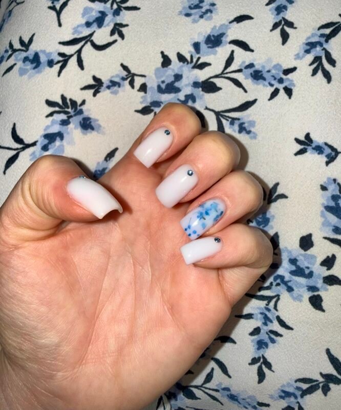 Russian Nails by Ayla