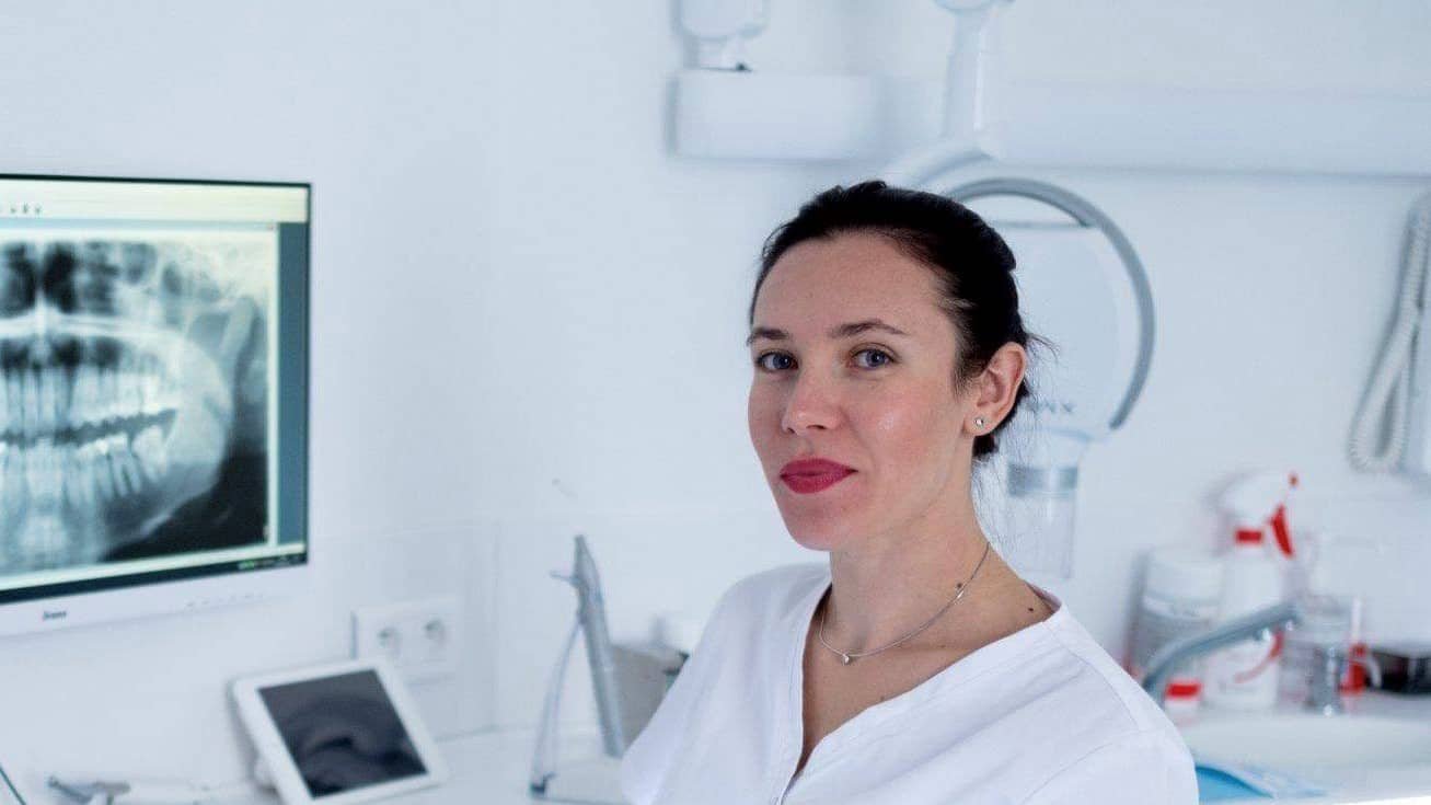 Dr Kira SANNIKOVA